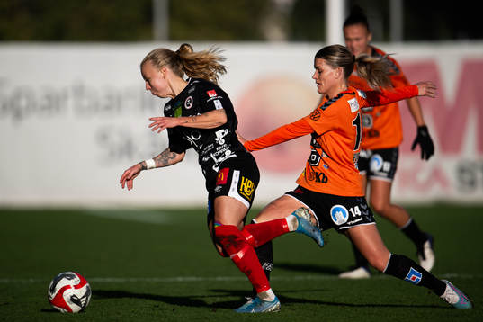 Kristianstads Tilda Persson och Örebros Nathalie Hoff