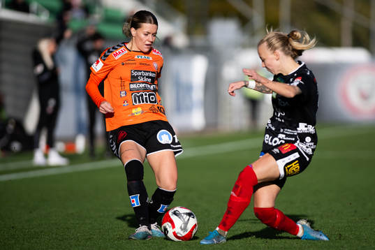 Kristianstads Tilda Persson och Örebros Nathalie Hoff