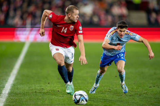 Julian Ryerson of Norway and Fran Garcia of Spain