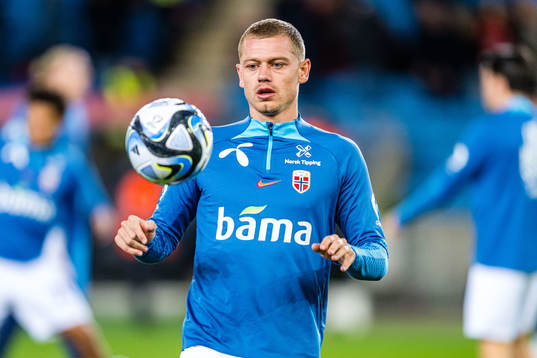 Julian Ryerson of Norway warms up