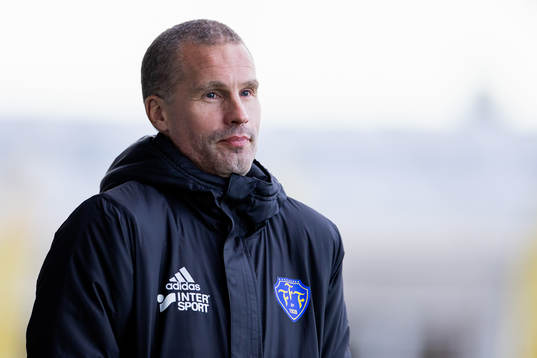 Falkenbergs tränare Christoffer Andersson
