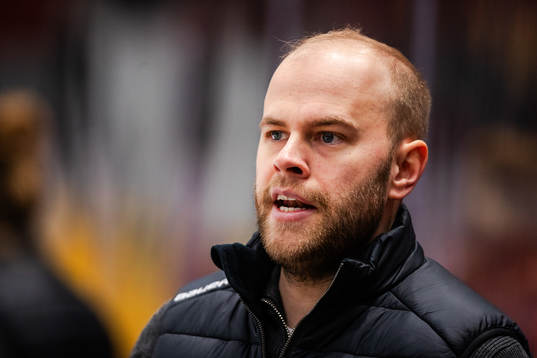 Brynäs tränare Filip Eriksson