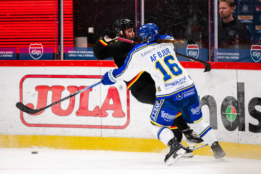 Brynäs Sara Cajanova och Leksands Matilda Af Bjur