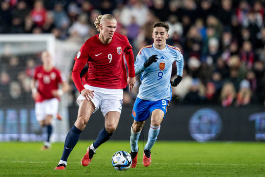 Erling Braut Haaland of Norway and Gavi of Spain