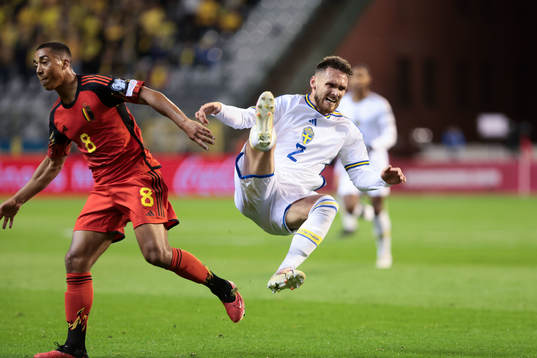 Youri Tielemans of Belgium battles for the ball with Linus