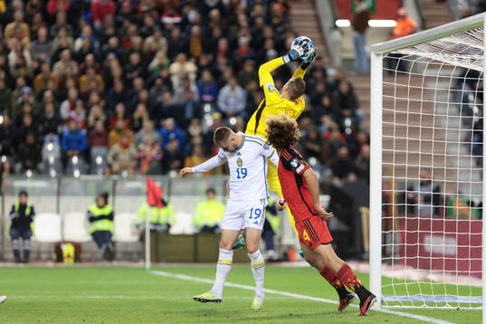 Mattias Svanberg of Sweden and Wout Faes of Belgium