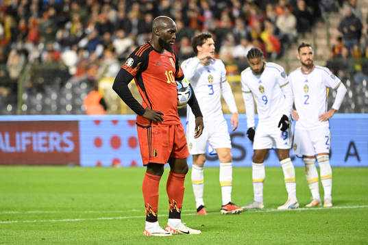 Romelu Lukaku of Belgium ready to take a penalty