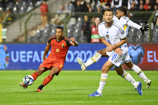 Youri Tielemans of Belgium battles for the ball with Albin