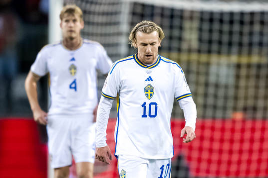 Emil Forsberg of Sweden looks dejected