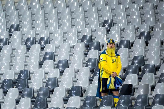 Bläddra bland fler bilder av Football, UEFA Euro Qualifier, Belgium - Sweden