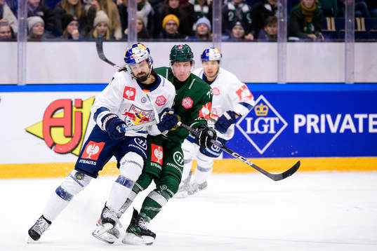 Nicolas Kraemmer of Munich and Patrik Lundh of Färjestad