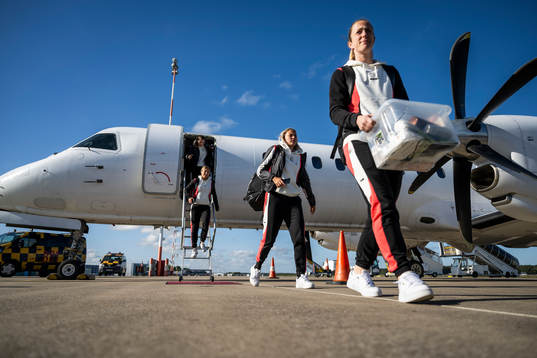 Alexandra Hellekant, Elma Junttila Nelhage and goalkeeper