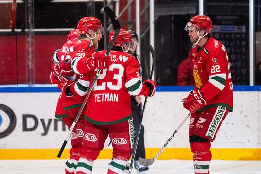 Moras Kristoffer Gunnarsson och Måns Carlsson jublar