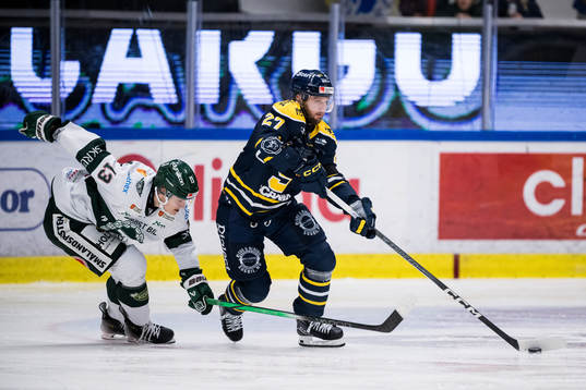 Tingsryds Maksim Semjonov och Södertäljes Daniel Norbe