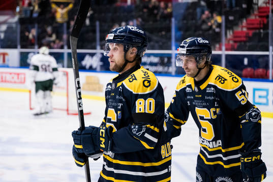 Södertäljes Ludwig Blomstrand jublar