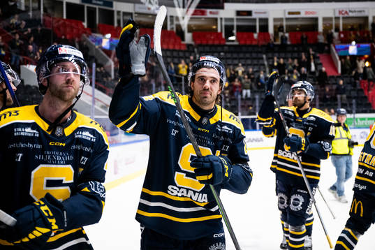 Södertäljes Jacob Dahlström jublar