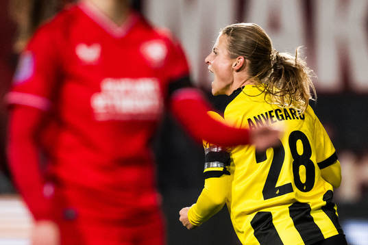 Anna Anvegård of Häcken celebrates