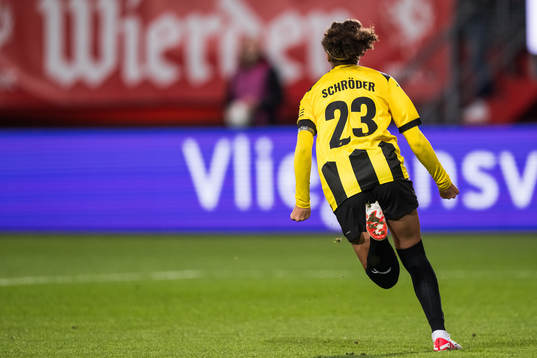 Felicia Schröder of Häcken celebrates