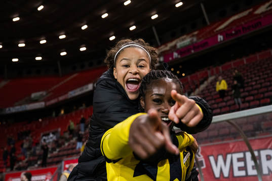 Felicia Schröder and Monica Jusu Bah of Häcken celebrate