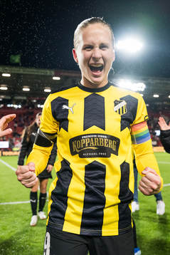 Filippa Curmark of Häcken celebrates