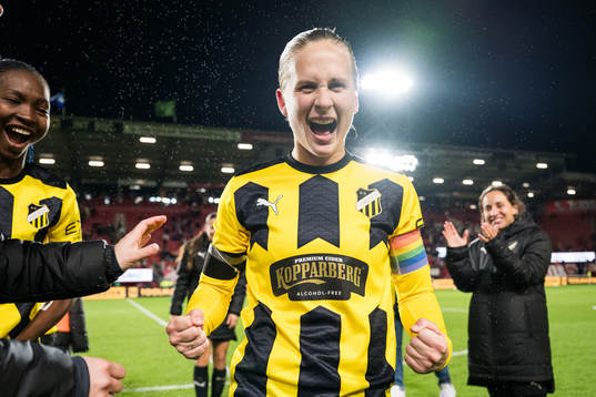 Filippa Curmark of Häcken celebrates