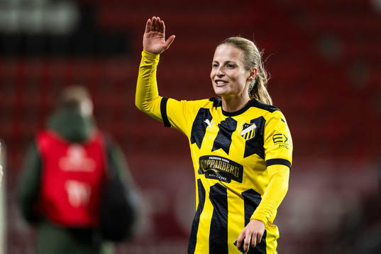 Anna Anvegård of Häcken celebrates