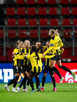 Players of Häcken celebrate