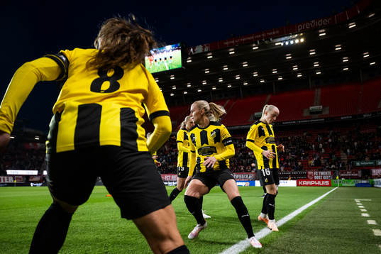 Josefine Rybrink and Anna Sandberg of Häcken