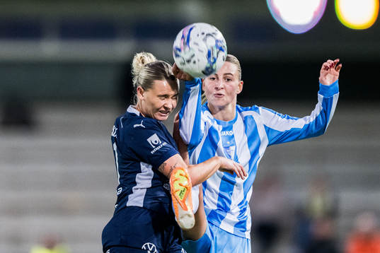 Emma Jansson of Rosengård and Živana Stupar of Spartak