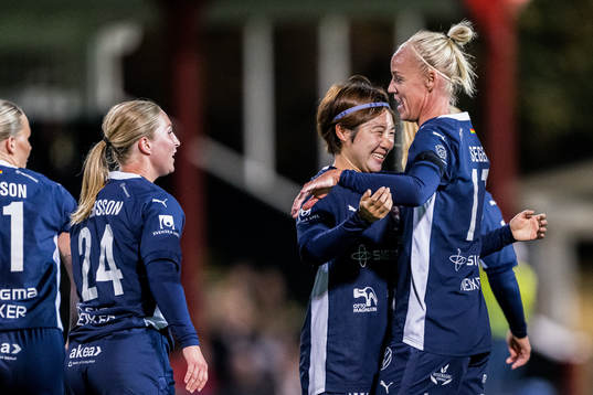 Mai Kadowaki, Caroline Seger, and Mai Kadowaki of