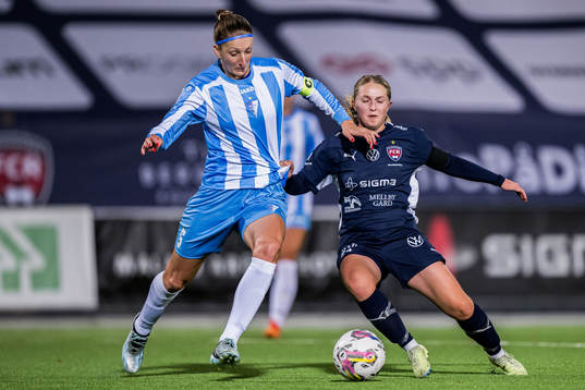 Violeta Slovic of Spartak Subotica and Hanna Andersson of