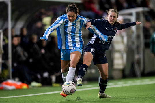 Kaela Hansen of Spartak Subotica and Hanna Andersson of