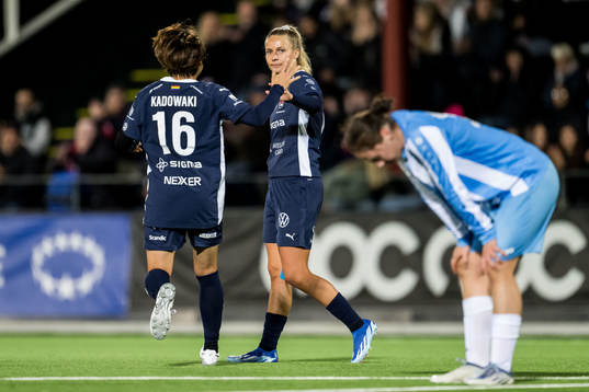 Olivia Holdt and Mai Kadowaki of Rosengård celebrates