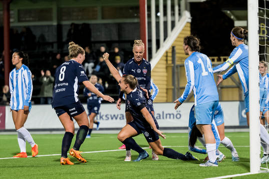 Gudrun Arnardottir of Rosengård celebrates 5-0