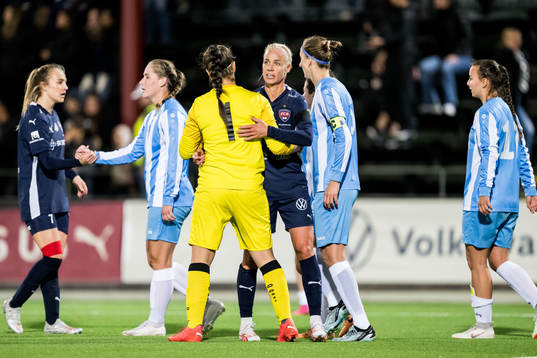 Caroline Seger of Rosengård celebrates