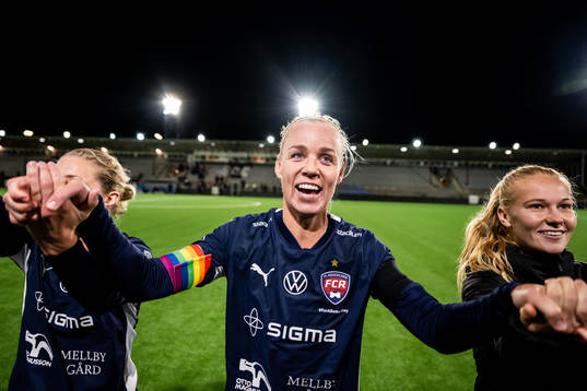 Caroline Seger of Rosengård celebrates