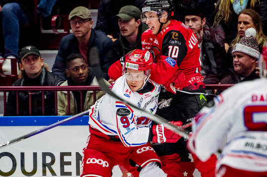 Timrås Didrik Strömberg mot Malmö Redhawks William Von