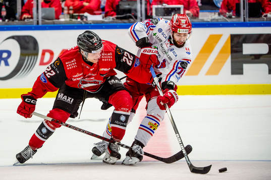 Malmö Redhawks Janne Kuokkanen mot Timrås Robin Hanzl