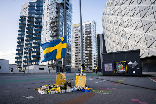 Bläddra bland fler bilder av Football, UEFA Euro Qualifier, Stockholm, Memorial
