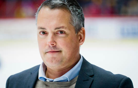 HV71s tränare Tomas Montén