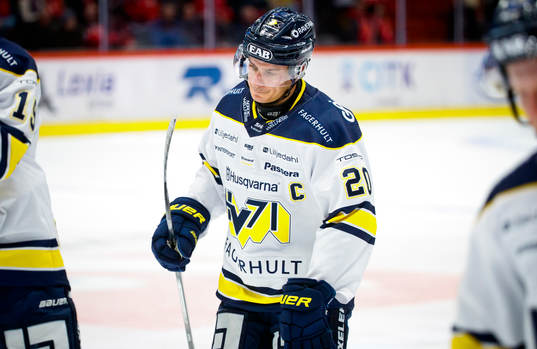 HV71s André Petersson deppar