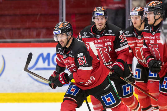 Örebros Ludvig Larsson jublar