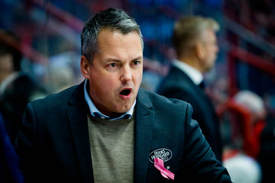 HV71s tränare Tomas Montén