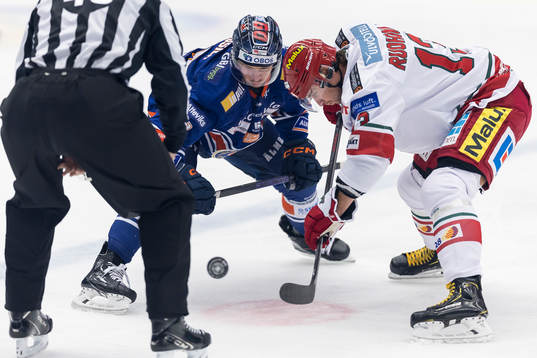 Växjös Kalle Kossila och MoDos Mikael Ruohomaa