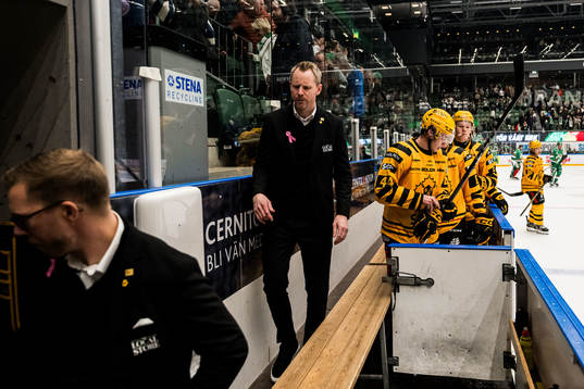Skellefteås tränare Robert Ohlsson deppar