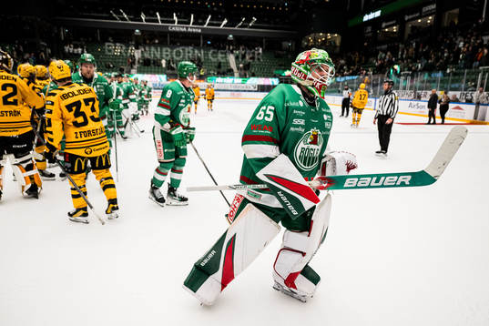 Rögles målvakt Christoffer Rifalk deppar