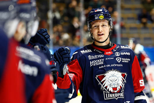 Linköpings Filip Bystedt jublar