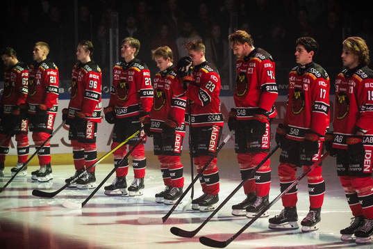 Luleås Jesper Sellgren och lagkamrater