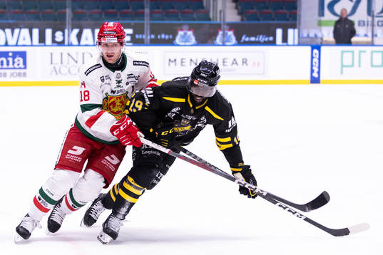 Moras Henrik Eriksson och AIKs Daniel Muzito-Bagenda