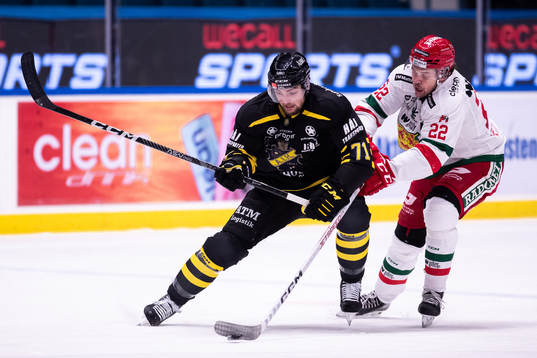 AIKs Branden Troock och Moras Måns Carlsson
